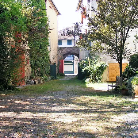 Bed & Breakfast Chateau De Belesta (Pyrenees-Orientales)